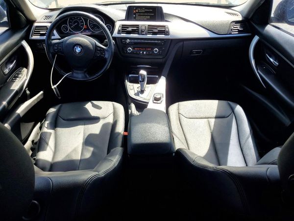 2015 BMW 320
