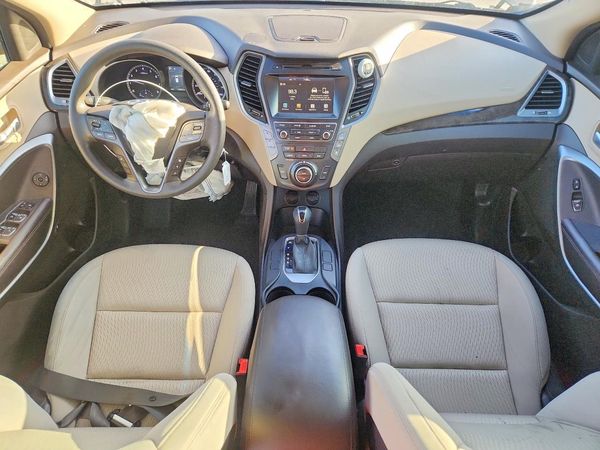 2018 HYUNDAI SANTA FE SE Base