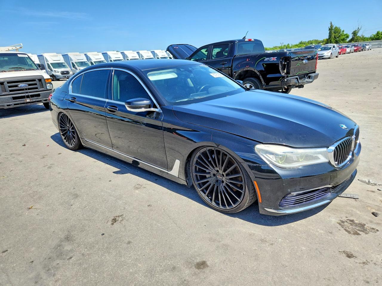 2016 BMW 750 xDrive