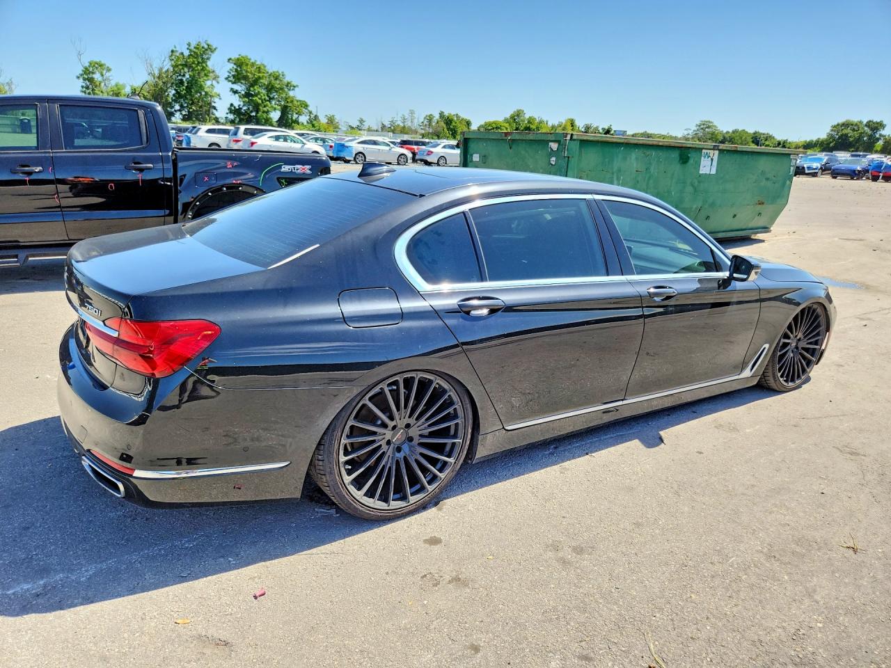 2016 BMW 750 xDrive