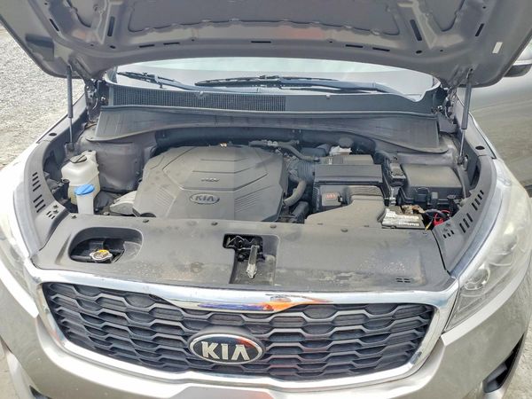 2019 KIA SORENTO L, LX, S
