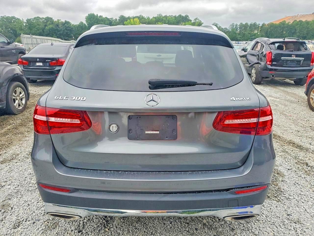 2019 MERCEDES-BENZ GLC GLC 300-4M