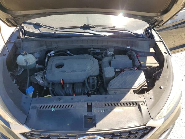 2020 HYUNDAI TUCSON — Engine bay