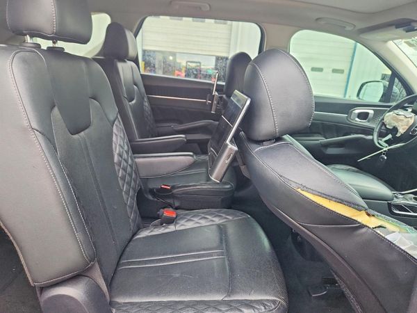 2021 KIA SORENTO SX, SXP