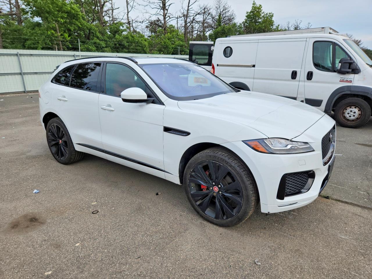 2017 JAGUAR F-PACE S