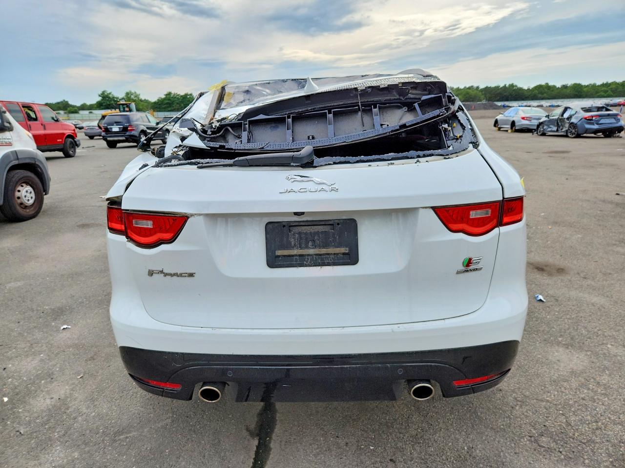 2017 JAGUAR F-PACE S
