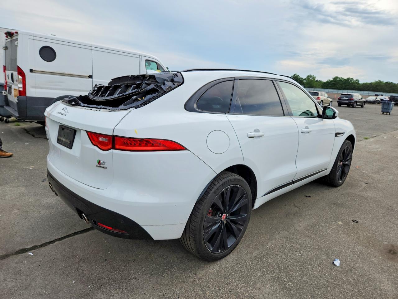 2017 JAGUAR F-PACE S