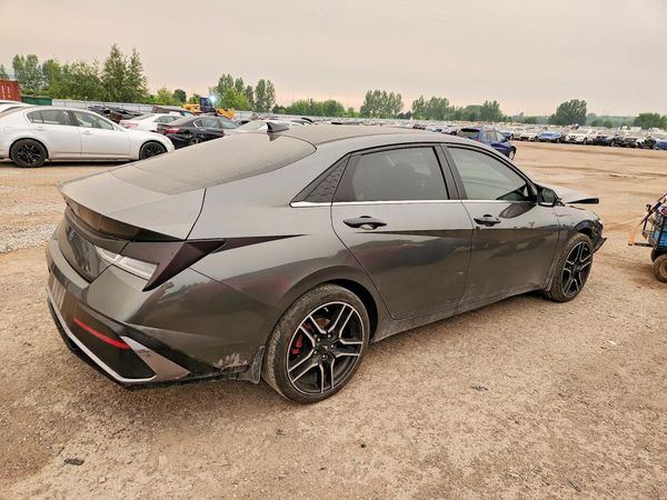 2024 HYUNDAI ELANTRA