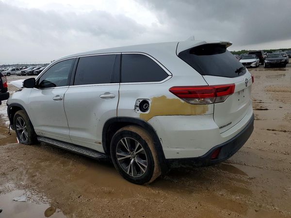 2017 TOYOTA HIGHLANDER LE/LE Plus