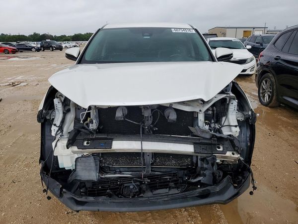 2017 TOYOTA HIGHLANDER LE/LE Plus