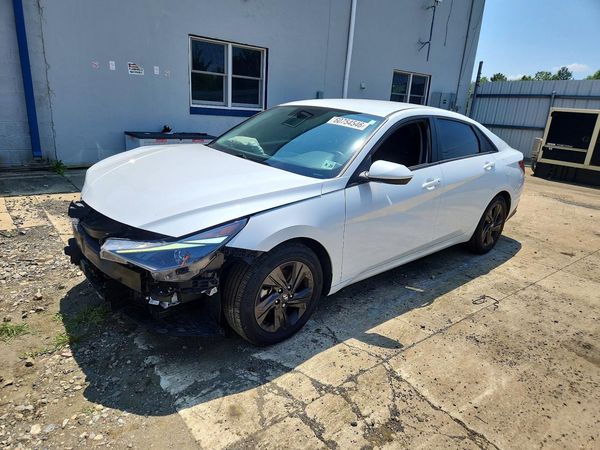 2022 HYUNDAI ELANTRA SEL w/Convenience Pkg