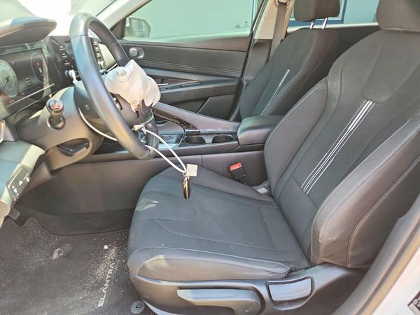 2022 HYUNDAI ELANTRA SEL w/Convenience Pkg
