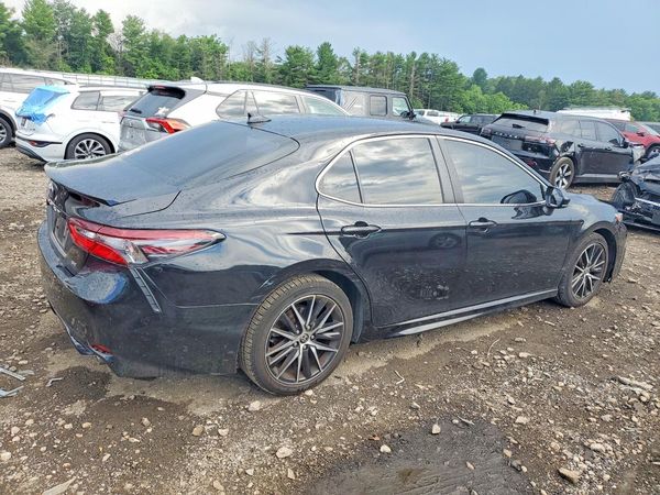 2021 TOYOTA CAMRY