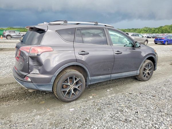 2017 TOYOTA RAV4 SE