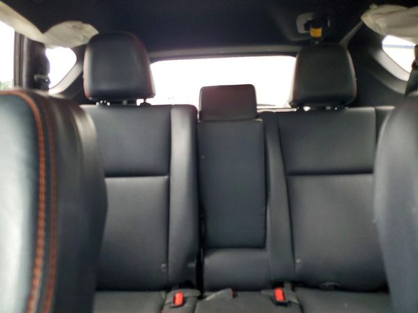 2017 TOYOTA RAV4 SE