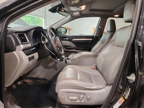 2018 TOYOTA HIGHLANDER SE/XLE