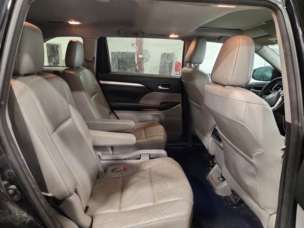 2018 TOYOTA HIGHLANDER SE/XLE