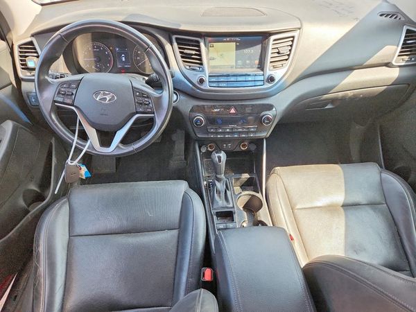 2016 HYUNDAI TUCSON