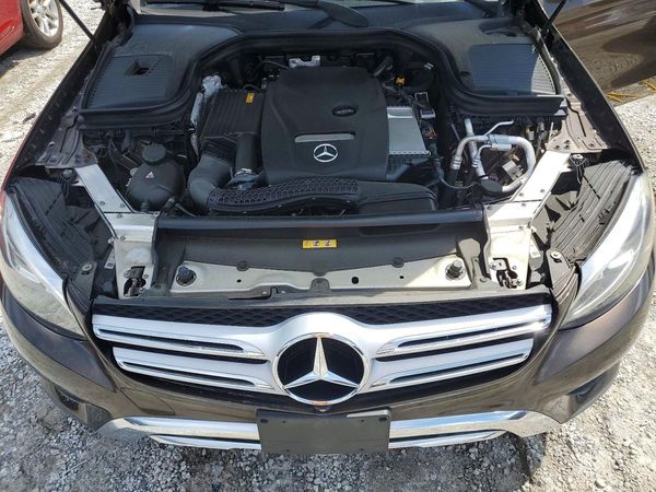 2018 MERCEDES-BENZ GLC GLC300