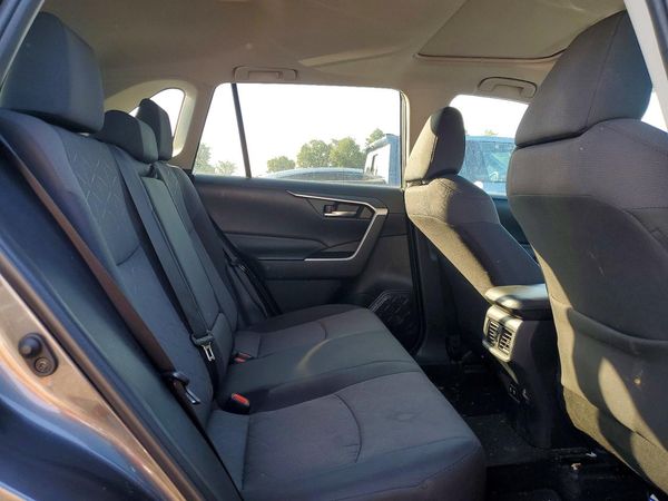 2019 TOYOTA RAV4 XLE / XLE Premium 4WD