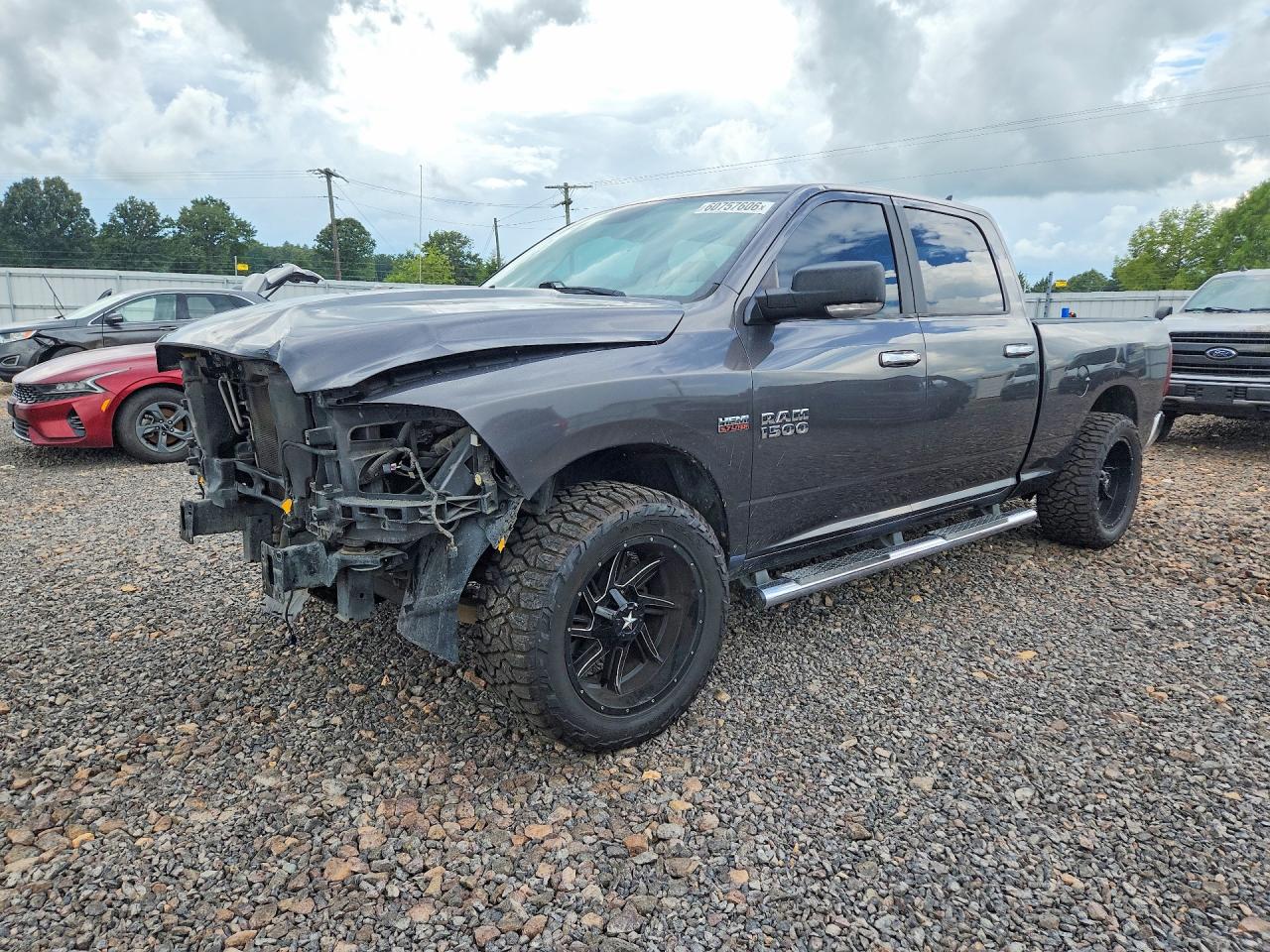 2017 RAM 1500 SLT