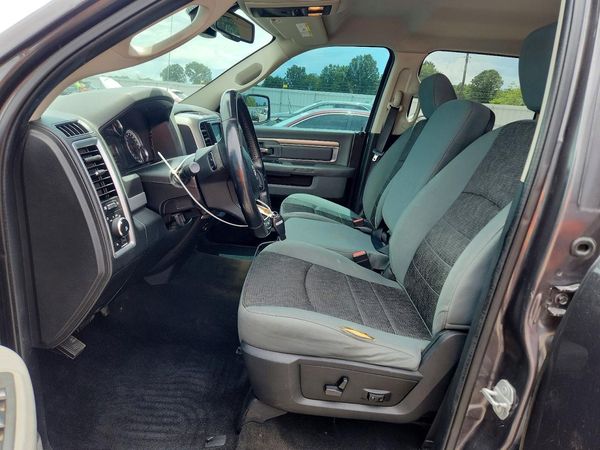 2017 RAM 1500 SLT