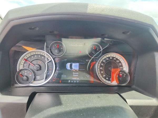 2017 RAM 1500 SLT