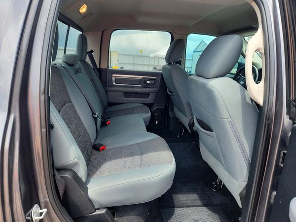 2017 RAM 1500 SLT