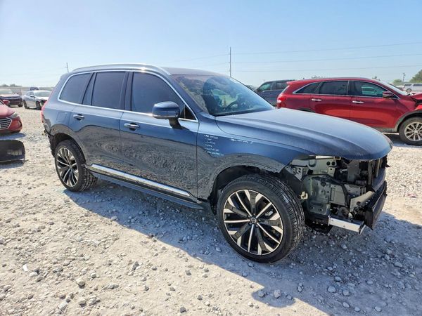 2026 VOLVO XC90 Plus Bright