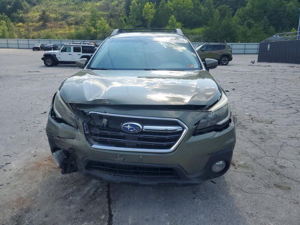 2018 SUBARU OUTBACK Premium
