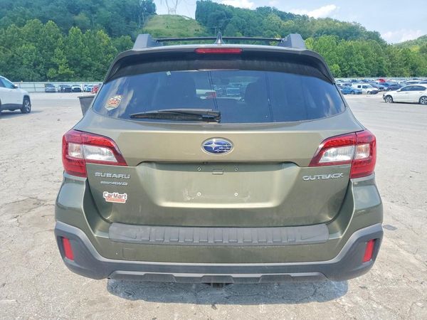 2018 SUBARU OUTBACK Premium