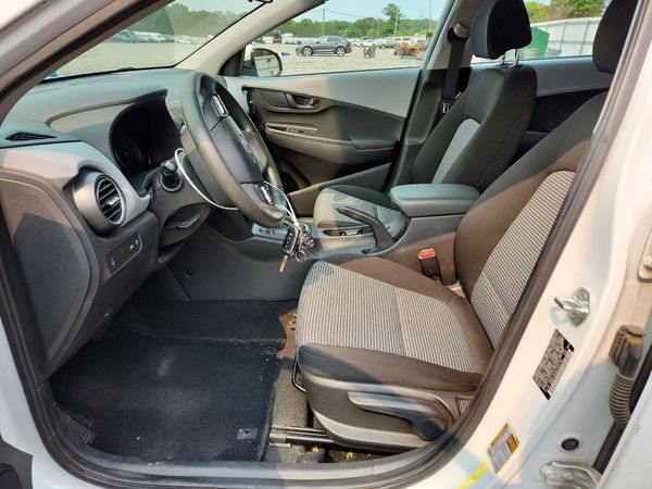 2020 HYUNDAI KONA SE