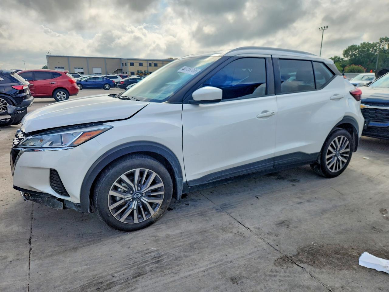 2023 NISSAN KICKS SV