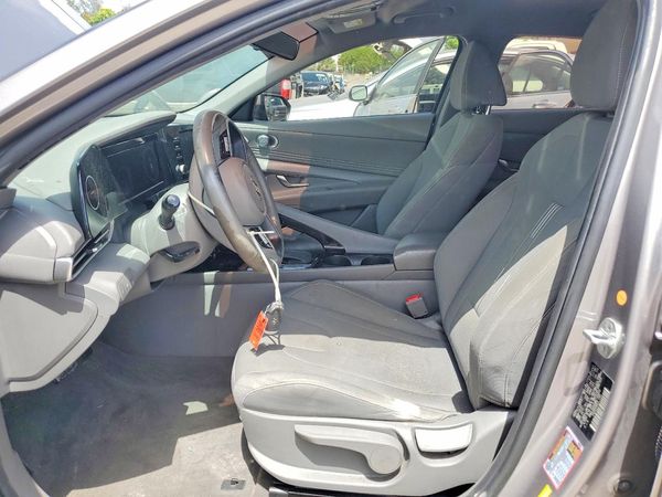 2021 HYUNDAI ELANTRA
