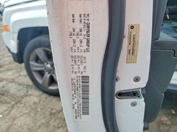2014 JEEP PATRIOT LATITUDE FWD — VINS