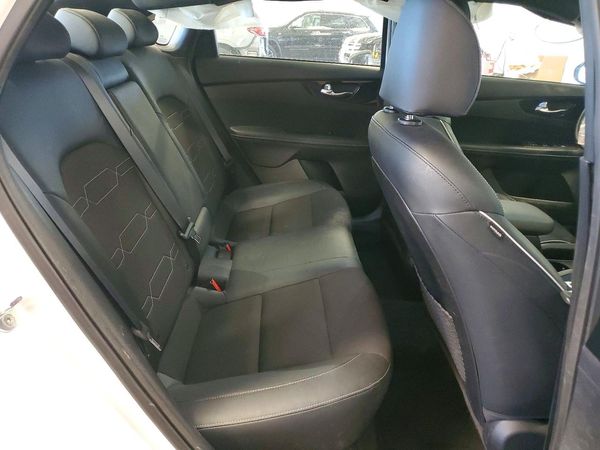 2021 KIA FORTE GT Line