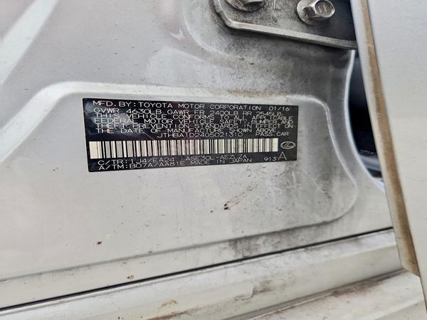 2016 LEXUS IS 200t