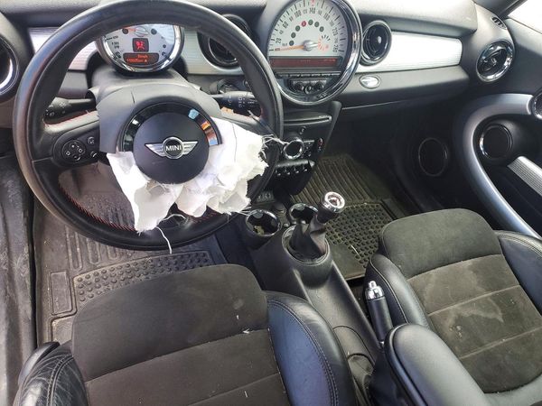 2013 MINI COOPER