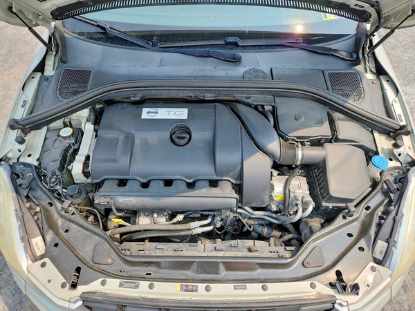 2013 VOLVO XC60