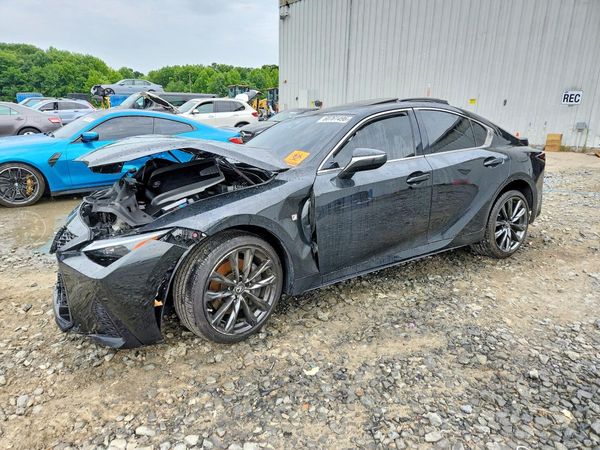 2022 LEXUS IS 350 F Sport — Front 3/4