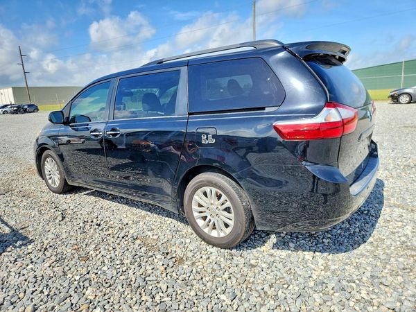2016 TOYOTA SIENNA