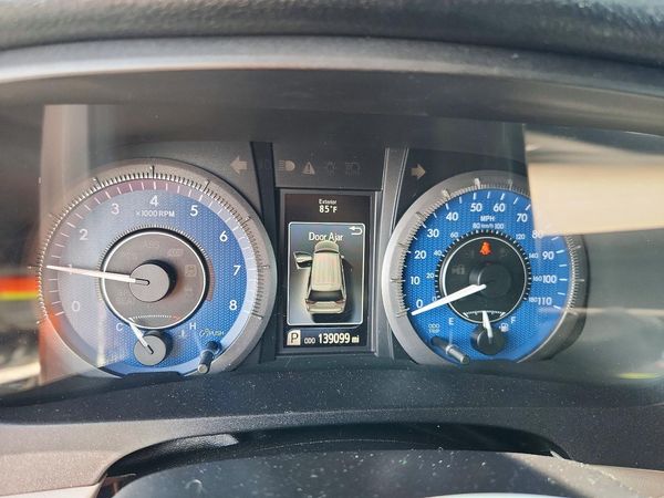 2016 TOYOTA SIENNA
