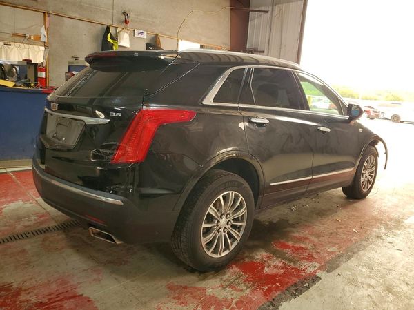 2018 CADILLAC XT5 Luxury