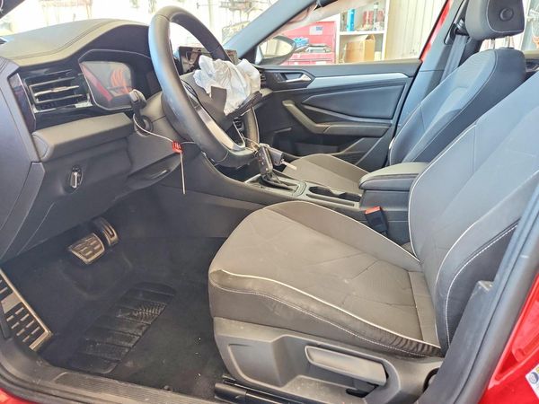 2025 VOLKSWAGEN JETTA