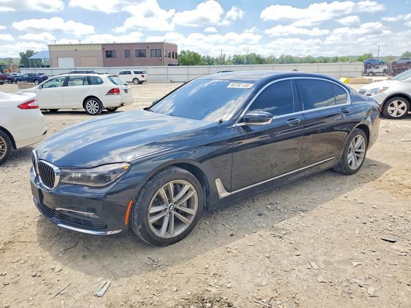2016 BMW 750