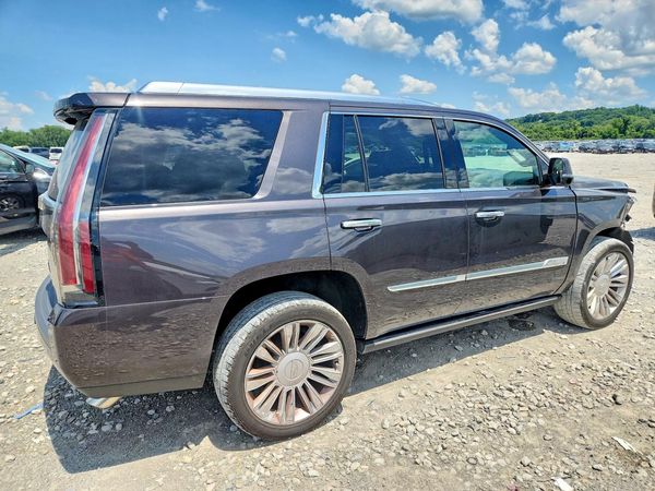 2016 CADILLAC ESCALADE Platinum