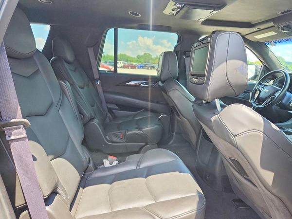 2016 CADILLAC ESCALADE Platinum