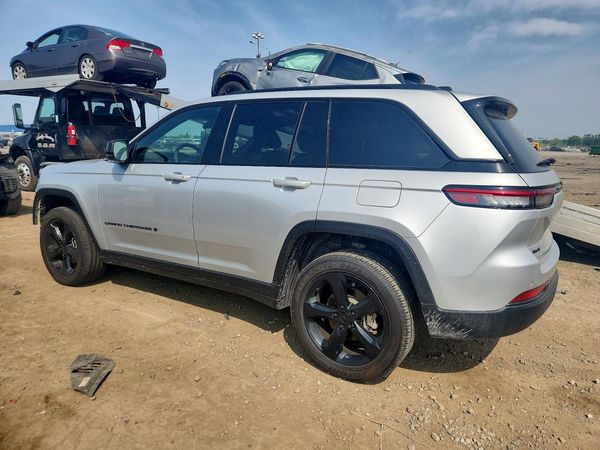 2025 JEEP GRAND CHEROKEE