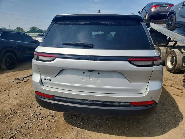 2025 JEEP GRAND CHEROKEE