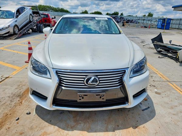 2013 LEXUS LS